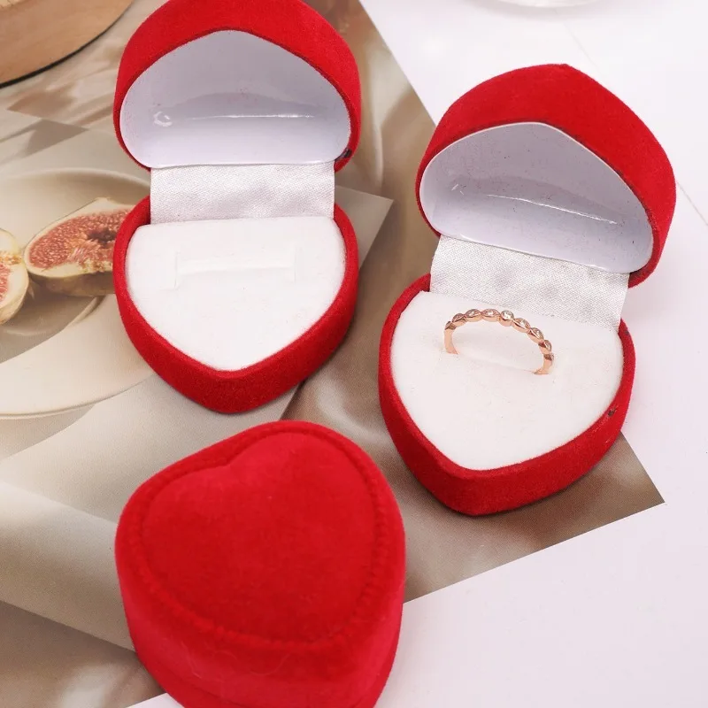 Rode Flocking Hartvorm Ringdoo - Ring Binder Box recensie en prijs